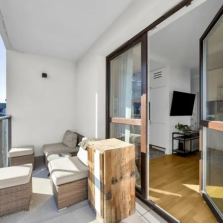 Praga - 57m2, Parking, Balcony - By Rentujemy Apartamento *
